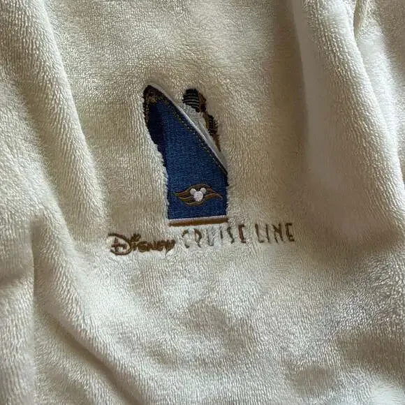 Disney Cruise Line Deluxe Plush Embroidered Spa Robe - Picture 2 of 4
